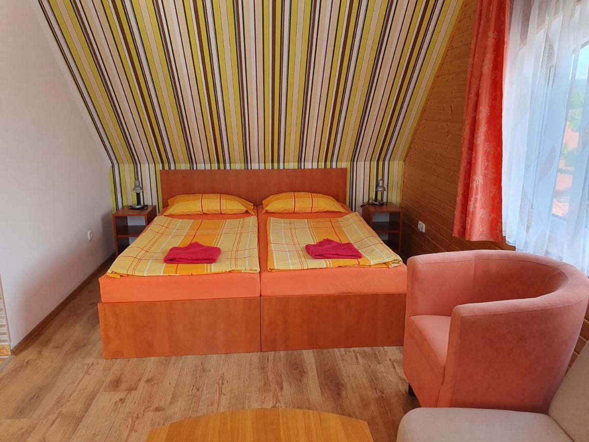 Laguna Apartmanhaz Хевиз Экстерьер фото