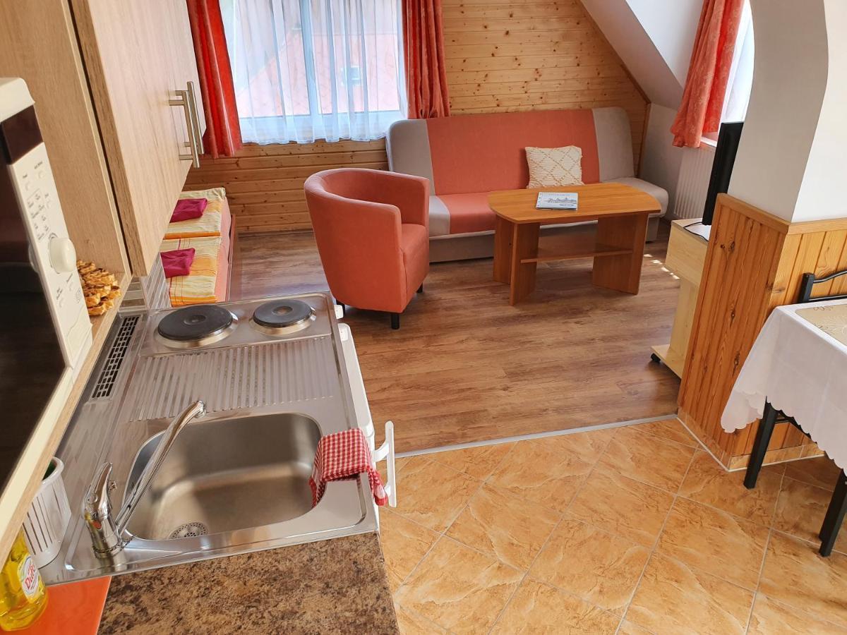 Laguna Apartmanhaz Хевиз Экстерьер фото